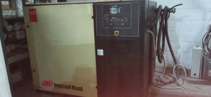 Compresor E66268 SSR-UP Series Intellisys Controller 50 Hp